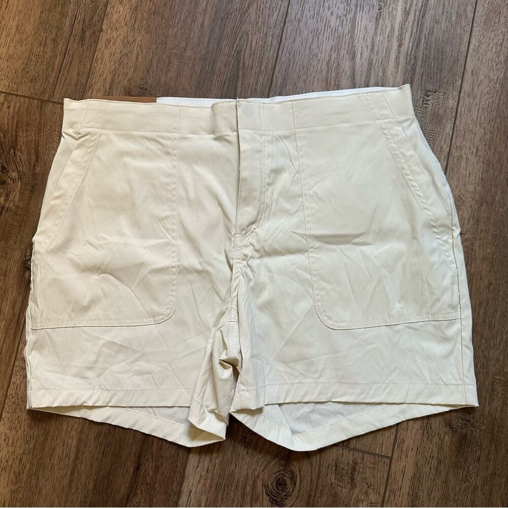 NEW!! Eddie‎ Bauer Women’s Hiker Shorts, UPF 50, Nylon, Golf, Outdoors, Size 12